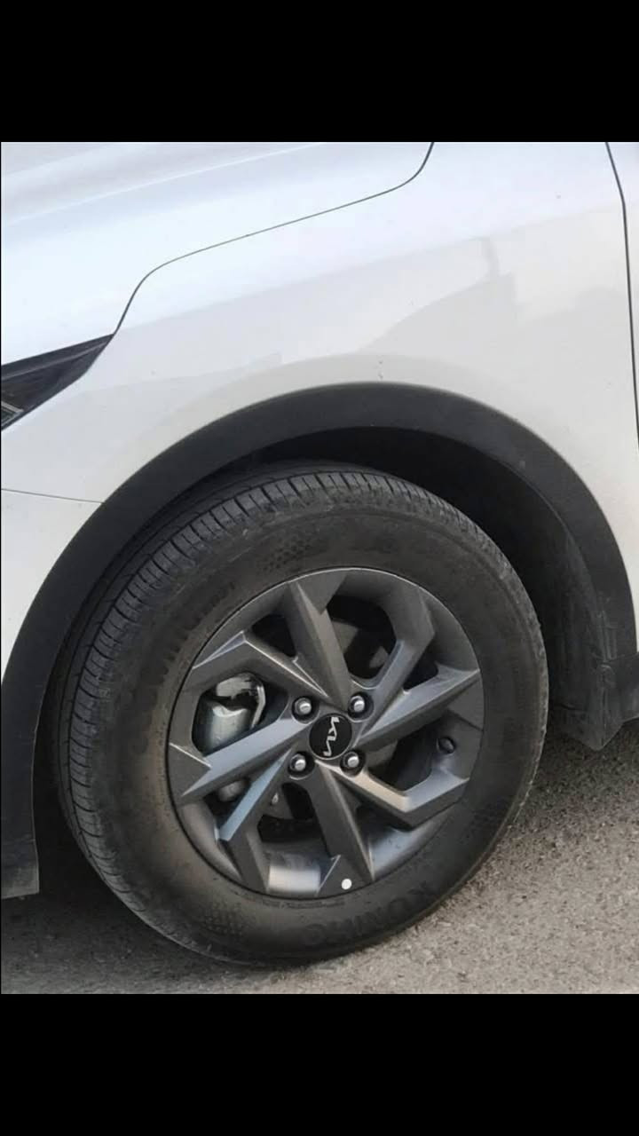 السلام عليكم
للبيع Kia K3 

موديل 2024 كفاله 

السياره بعدها زيرو ماشية 20 الف

ضمان 5سنوات 

رقم بغداد انكليزي جديد

موصفات  نص فول 

محرك  1600

السعر :  152 ورقه وبيها مجال

للاستفسار : ***********
