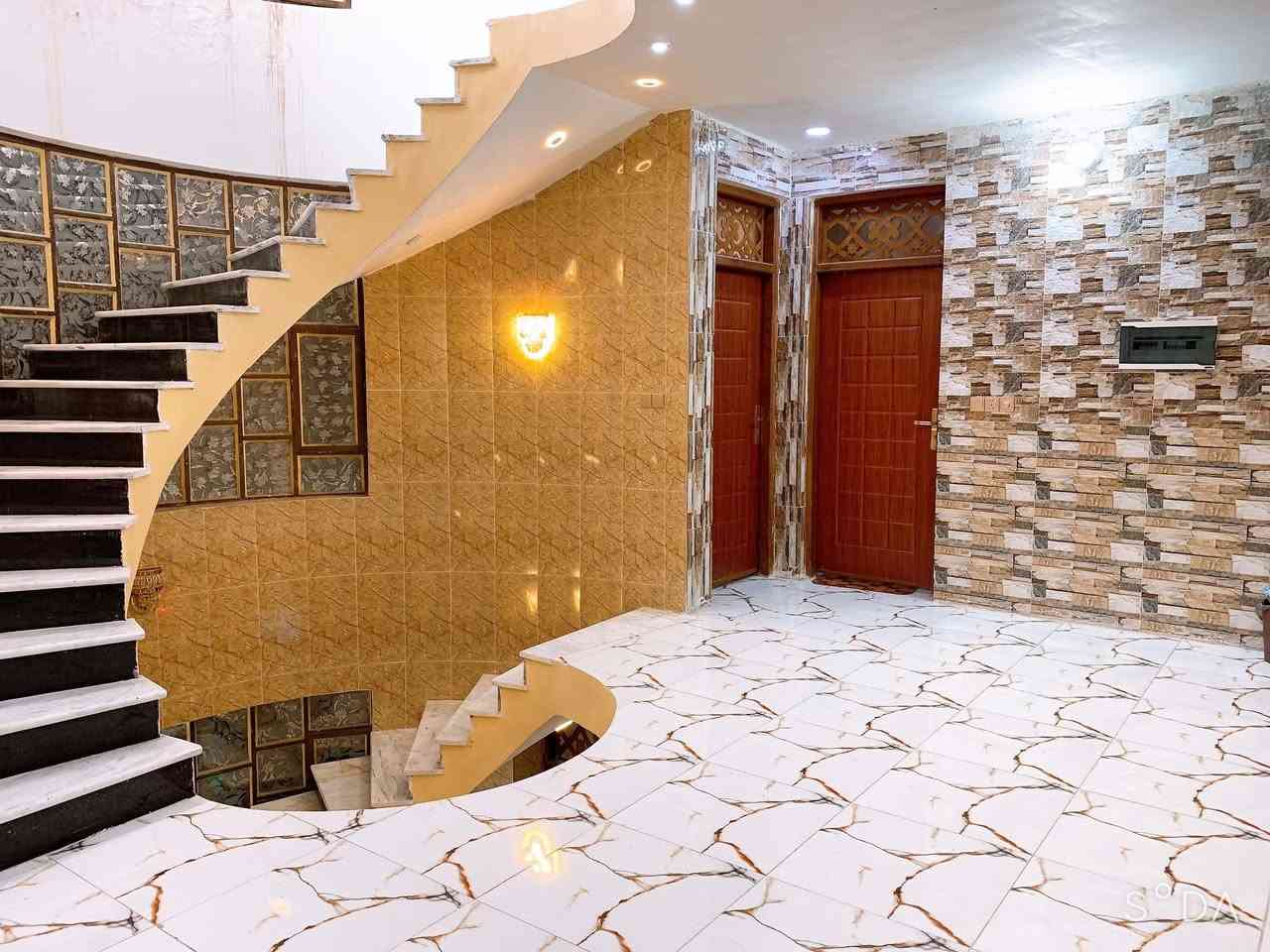 السلام عليكم ورحمه الله
دار للبيع 150 متر واجه 7ونص ونزال 20
كراج توليت خارجي استقبال مطبخ ومناور ثنين
وصاله وغرفه نوم جوه وحمام 
الطابق الثاني
صاله جبيره 
3غرف نوم 
وحمام مشترك جبير 
وبيتونه وسطح 
الدرج لحد الطابق الاول كامل محجر
الموقع البلديات تقاطع المصرف خلف البانزين 
 خانه  فرع باب الدخول  6فرع ع يمين جنس البيت زراعي المنطقه تبليطط مجاري كهرباء المربع الذهبي بيت فنجان
 
ملاحضه تاريخ البناء2021
بناء درجه اولى رفت
— في ‏البلديات‏.
السعر 265
— في ‏البلديات
***********
***********
