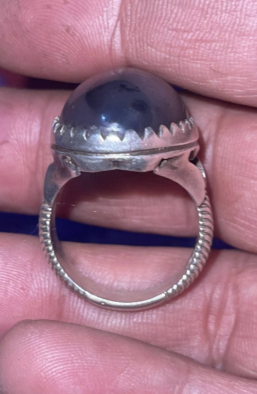 خاتم عقيق شجري
45سعرة
مكاني بغداد شارع حيفا أو بغداد الجديدة 
يوجد توصيل


**إذا كنت صاحب هذا الإعلان وتريد حذفه لأي سبب، رجاءا أرسل رسالة إلى الدعم الفني**