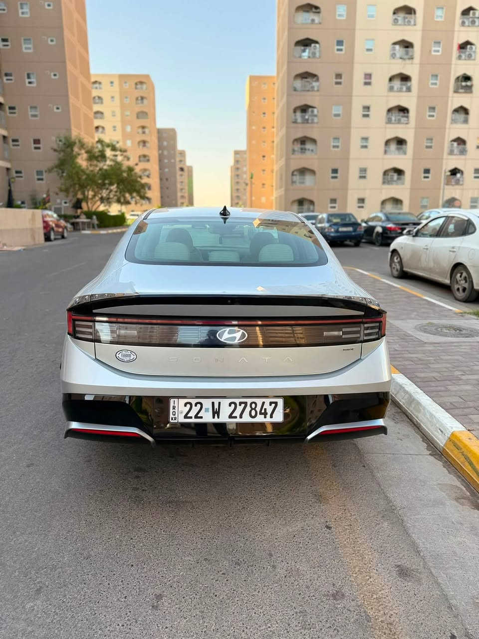 السلام عليكم
سوناتا 2025الشكل الجديد hybrid

حادثها حافه بنيد صفحه اليمنه وحافه جاملغ

رقم اربيل دخول جديد قبل يومين اترقمت

بدون ايرباك شرط

مواصفات  

شفتات استيرن

التفويله تمشي 1000Km

شحن واير ليس

جنطة ليزر فتح تلقائي

شاشه متصله 

كامره دواره

تبريد لمس 

اوتو هولد  هندبريك بصمه 

ثلاثه انظمه قياده 

انارة داخلية متغيرة

كشن كهرباء 

لد امامي وخلفي 

كشن تدفئه

بصمه ابواب وبصمه تشغيل 

تشغيل عن بعد 

مكينه 2000هايبرد(بانزين + كهرباء)

كير تعليك 8نمر

ماشية 16الف ميل 

تحديد مسار 

رادارات امامي وجانبي

بعد بيها مواصفات

ولسياره جديده بمعنى الكلمه مال جني

مكان السياره بغداد زيونه

السعر 193$$$$وبيها مجال بسيط 

 للاستفسار***********
