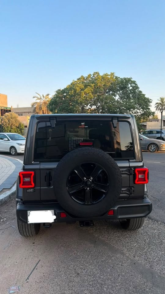 جيب رانكلر صحارى 2020 
6 سلندر 
وارد كندي ( كلين تايتل)
مكفوله من الصبغ والبارد
مواصفات الصحارى: 
بصمة تشغيل ، بصمة ابواب ،جلد ،كاميرا خلفية ، تشغيل عن بعد 
السياره ماشيه 100,000 كيلو متر 

السعر 30,000 $

للتواصل: ***********
