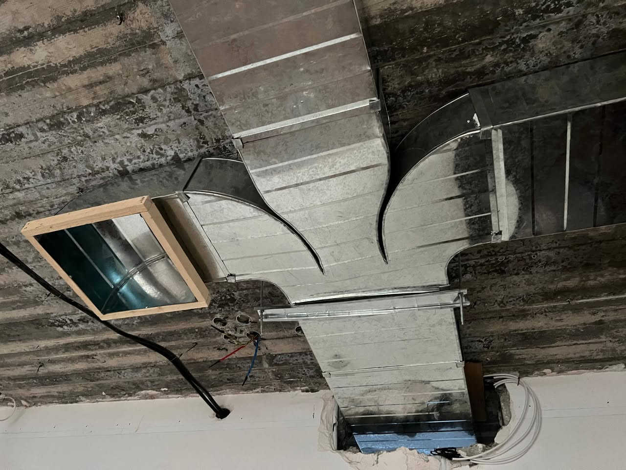 معمل دکت ***********
توزيع هواء بنسبة 100%
🔧 استخدام صفائح تركية وصاج بأفضل جودة وبأسعار مناسبة (0.60 – 0.70)
📍 العنوان: المنطقة الصناعية كفري – قرب صيانة كهرباء كفري
📞 الموبايل: ***********
💰 السعر:
سعر المتر الواحد من الدكت: (22000) دينار
وللمساحات (50 متر فما فوق): (21000) دينار للمتر الواحد
