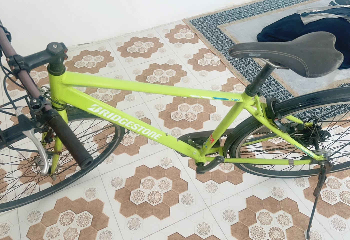 السلام عليكم
بايسكل رياضي فول نظافه
شركة برجستون 
مال رمبه مامستعمل بالعراق
حجم 28 
سعره 130 
***********
