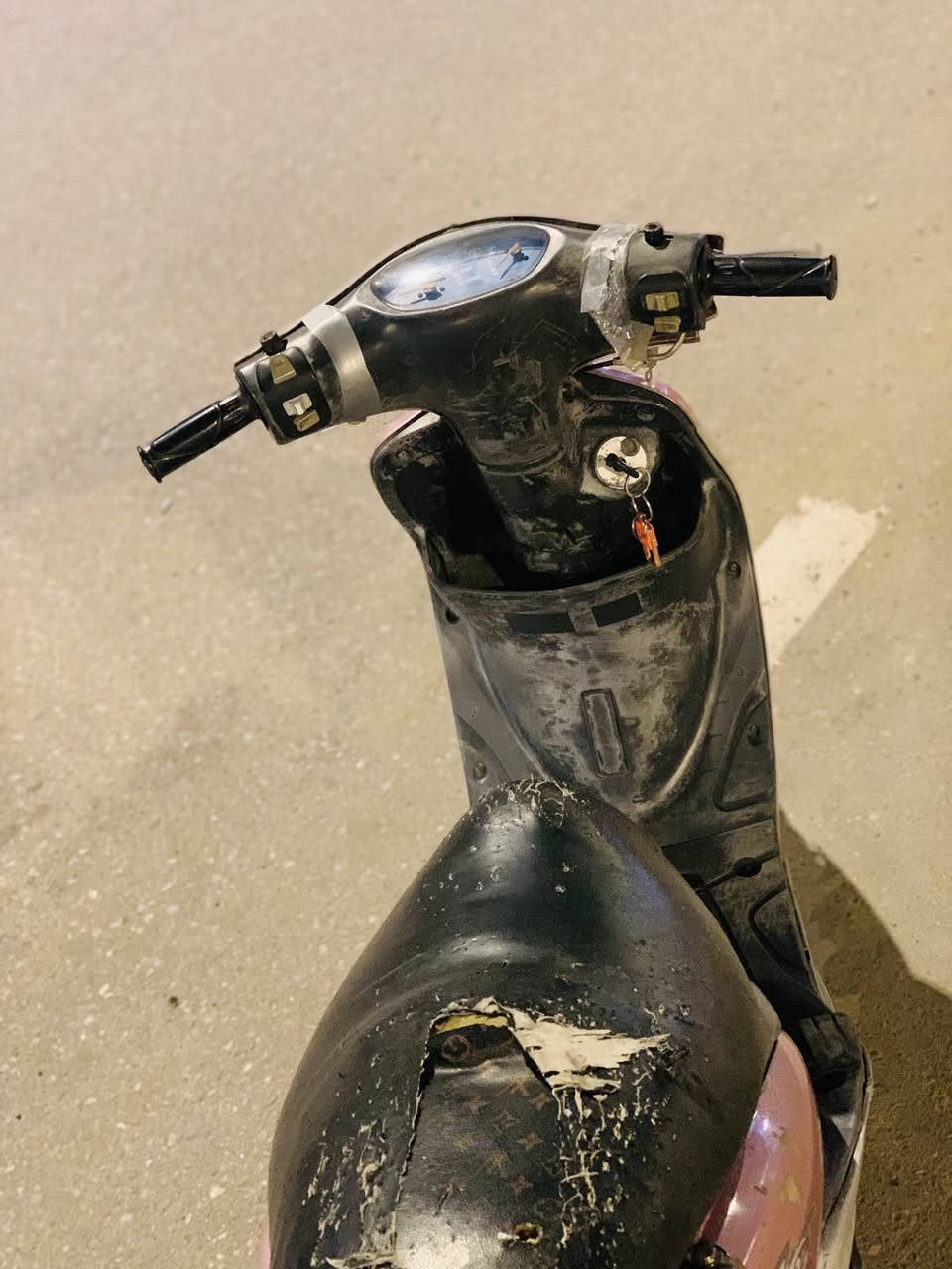 ماكس منغولي كامله مكينه مفتوحه خرسه ما تسمع صوته شلعه ومشي فول جاهزه دراجه ما عوزه شي
سعر٥٥٠وبيه مجال 
عنوان ناصريه حي الفداء 
***********واتساب فقط
