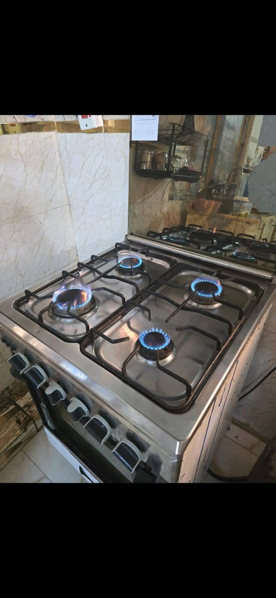 طباخ  نظيف جامه مال فرن مكسوره
مكان بغداد دولعي 
‏‪***********‬‏
سعر ٧٠
