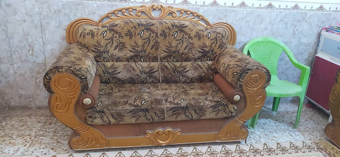 تخم ملكي نظيف جدا القماش قديفة ثقيل جدا مستعجل على البيع تم تخفيض السعر ب ٢٥٠ وبيه مجال


**إذا كنت صاحب هذا الإعلان وتريد حذفه لأي سبب، رجاءا أرسل رسالة إلى الدعم الفني**