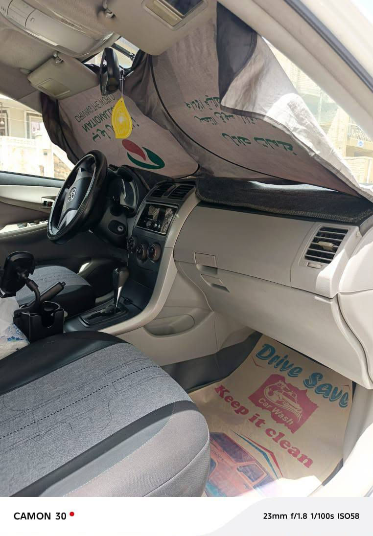كورلا ٢٠١١ شركة عامة مكفولة من الصبغ و التبديل مع كفالة كير و محرك الممشى ١٦٥ الف قابل للزيادة السيارة بيهة بارد خفيف و بعض الخدوش 
السعر : 123 ورقة
التواصل : ***********

