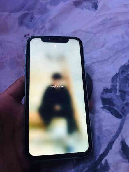 سلام عليكم ‏ ‏ ‏11عادي ‏جهاز ما مفتوح ‏بطارية 84 ‏ ‏فيس ايدي شغال بي فطر بلضهر فقط ‏سعر275 ‏رقم ***********
