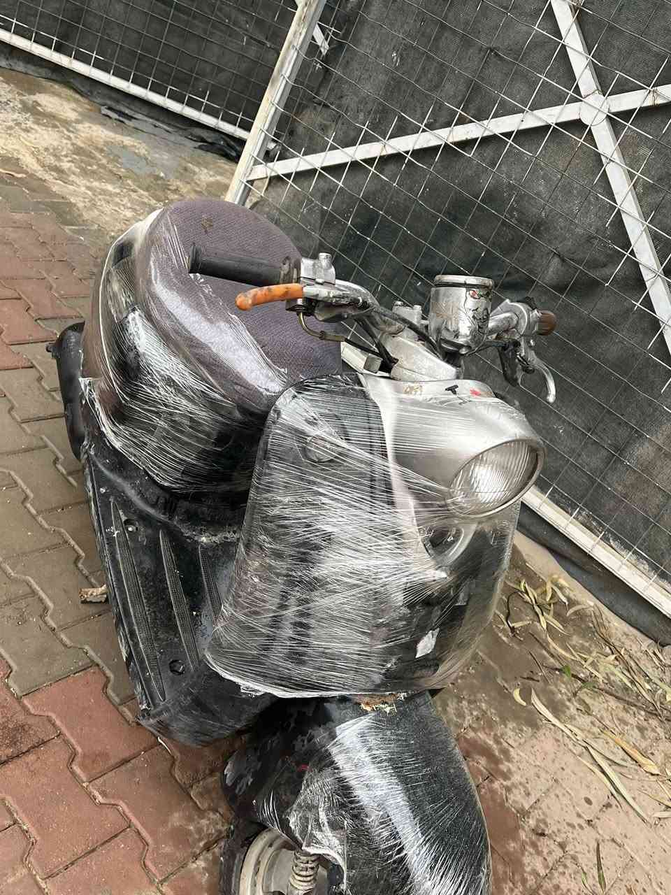 سلام علیکم  ماطور عبد الحليم  للبیع  اثنین طایر جدید و كلشي بلادي  كهربایات  تحتاج باتري كلشي شغال و السعر خاص ومكاني حي عدن هدا رقمي ***********
