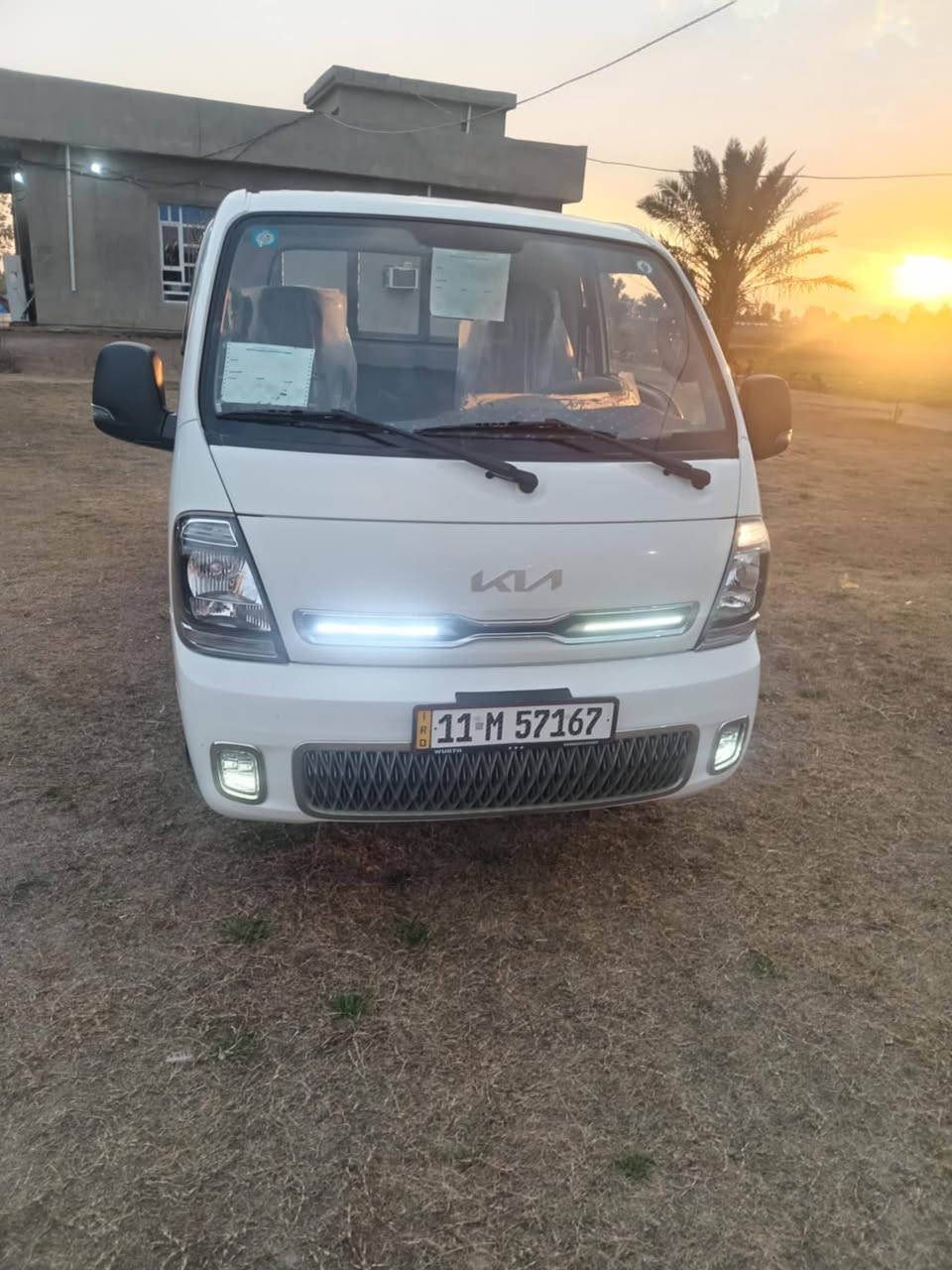 للبيع كيه ٢٠٢٣ رقم بغداد انكليزي سياره جديده بمعنى الكلمه ماشيه 30 الف حقيقي وقابله للزياده استخدام شخصي ماشايله حمل ابد تايرات الشركه وسبيرات مانازلات كير ومحرك واكسل وتخم تاير كله جديد العنوان بغداد الطارميه الشراي الهاتف ***********
