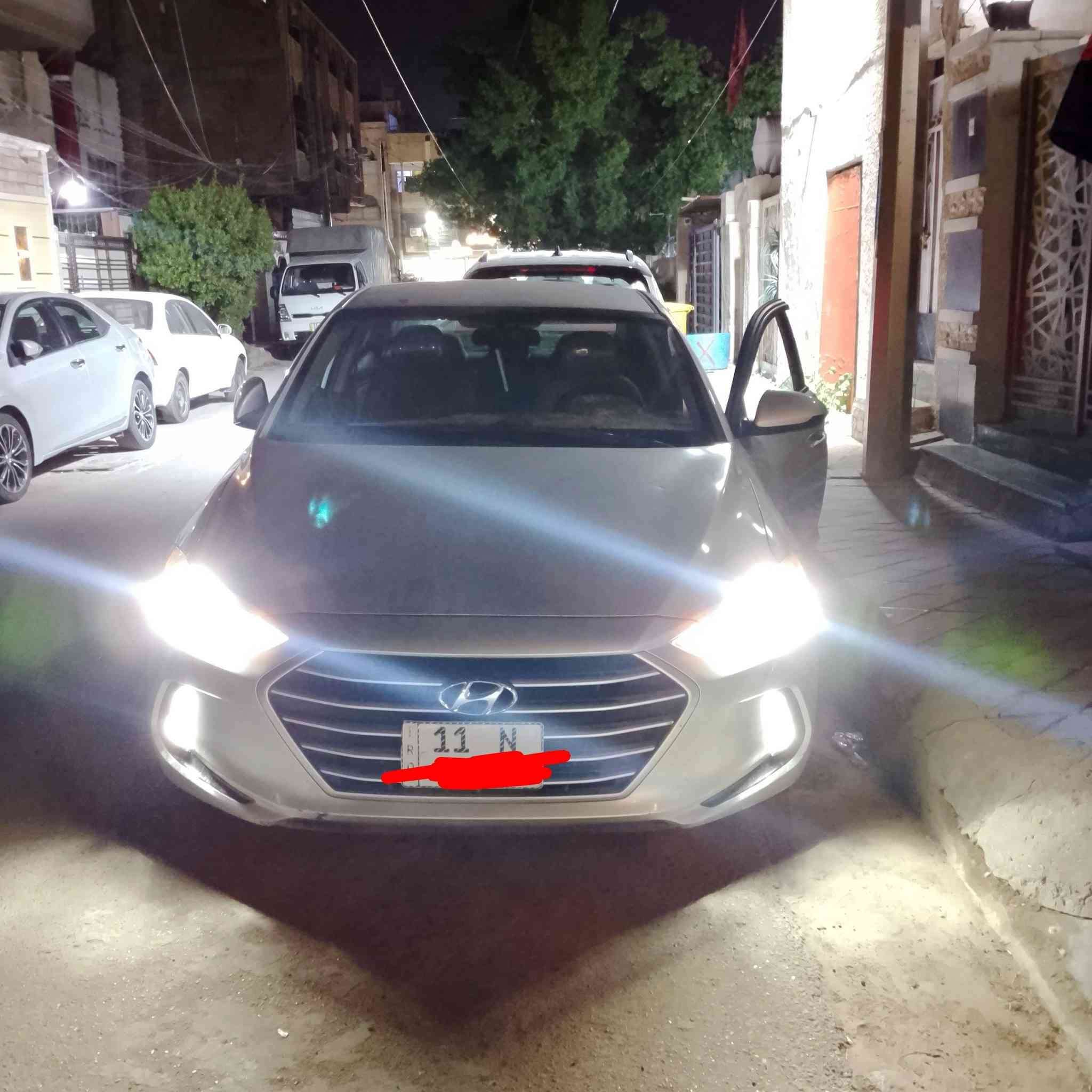 النترا 2017 وارد امريكي ... حادثها بالصور فقط الدوسة مال الباب الخلفي جهة السكن  .. وبيهة الچاملغ جهة الحادث  صبغ بسيط ملاون وية الدوسة    ... والباب مبدلل نفس لون السيارة
غير ذني السيارة مكفولة 
مكينة وگير مكفولات بلاديات  .سبير ما نازل 
شواصي و  لغود مكفولة 

مكينة 2000 دوش 

سنوية وهزة جديدة

ماشية 161 الف .

3 أنظمة قيادة 
كاميرا خلفية
نظام ABS
حساس اطارات 
مانع انزلاق 
لايتات زنون 
كهربائيات كلها شغالة 

 ملاحظة ...﴿﴿ القمارة بيها حالوب  بالعراق صار موضح بالصورة ﴾﴾

رقم الشاصي 5NPD84LF2HH152636

السعر 115 وبيها مجال بسيط 
رقمي واتساب ***********
مكاني بغداد الحرية
