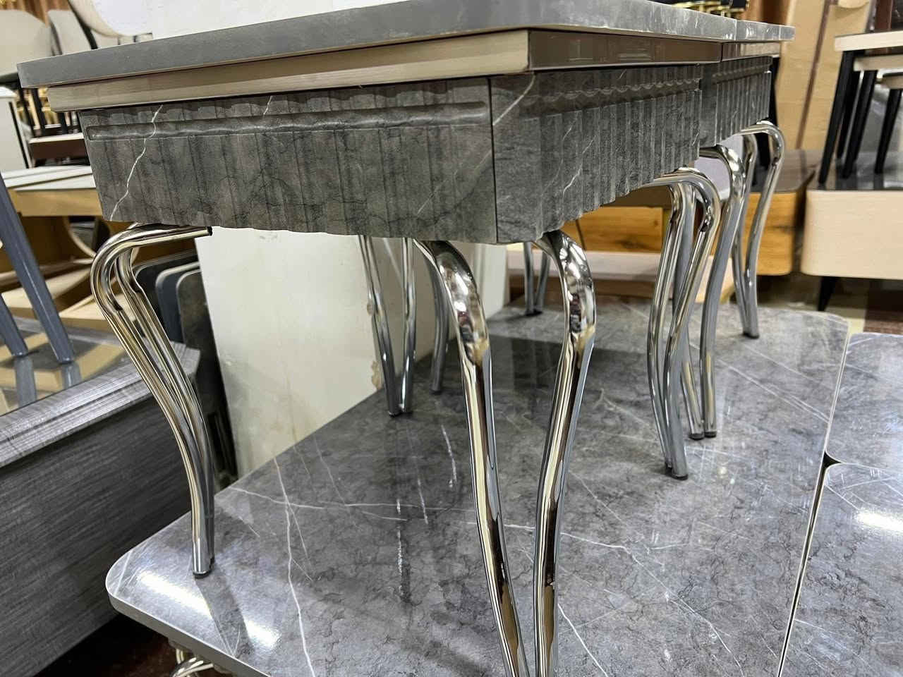 معرض صلاح آلدين للأثاث المنزلي للجمله والمفرد 
وصول طبلات تركي 4+1 عدد5 رجل حديد 
ضد الصدى وزنجار متانه فول فول بسعر جمله
***********
العنوان تكريت الزهور مقابل كليه تربيه البنآت مجاور تانكي المآء قرب غصن الزيتون
