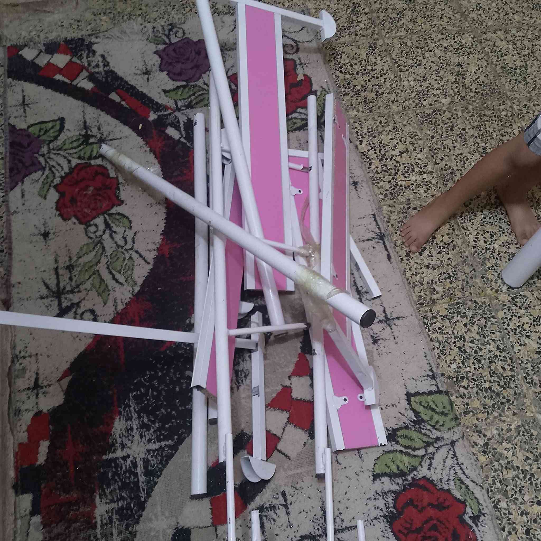السلام عليكم اسره للبيع بسعر مناسب ب80قفل للاستفسار على هذا الرقم ***********
