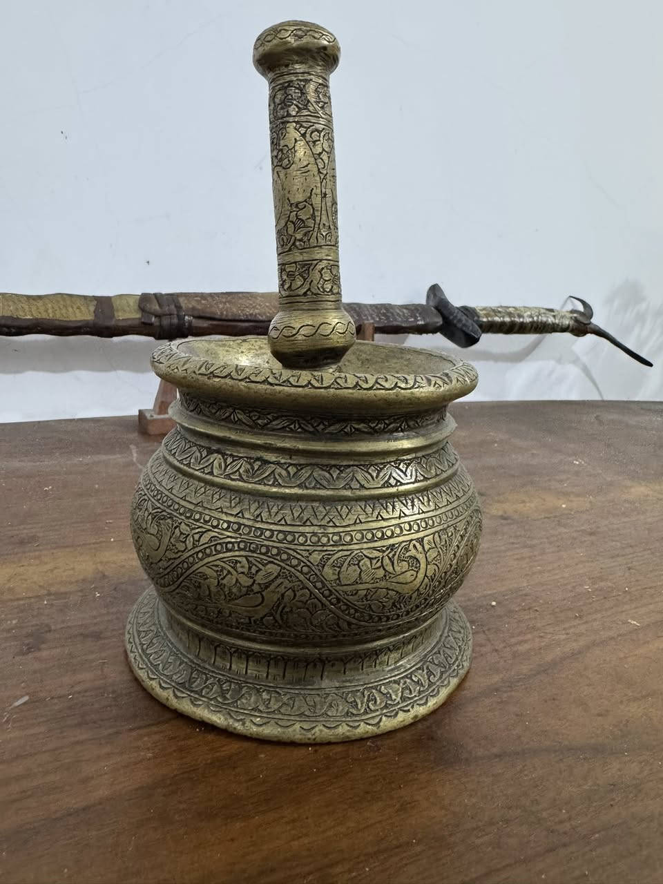 هاون نحاس للبيع 
شغل عثماني قديم 
تواصل ***********
