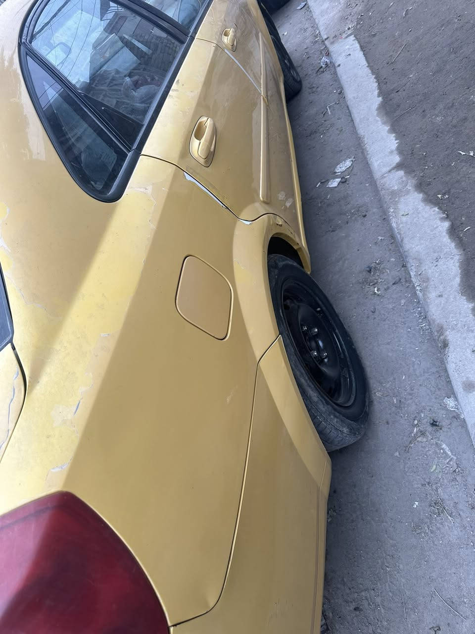 سلام عليكم أوبترا 2011 سياره  حلوه بيها فقط جملغ خلفي باقي جاهزه سعر 64وبيها مجال  ***********
