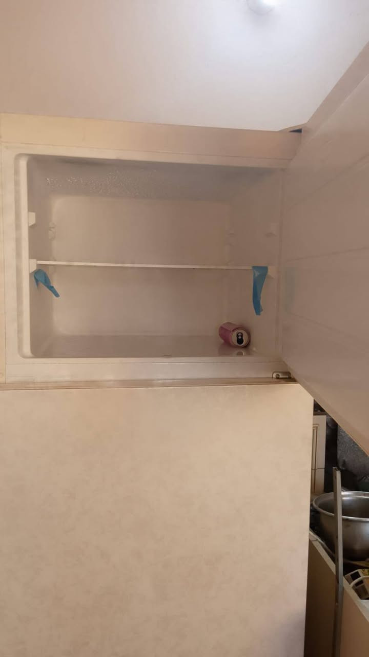 السلام عليكم ،اغراض بيت للبيع
غسالة 100
 ثلاجة 350
غرفه نوم350
براد 50
طابعة75
اسفنج طبي 50 نفرين
المكان عويريج

***********
