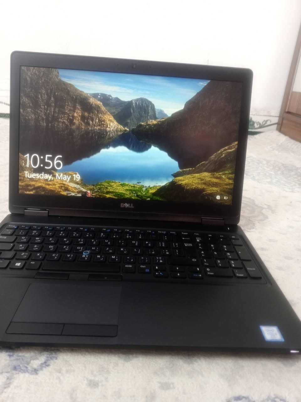 لابتوب ديل للبيع
حجم الشاشه 15.6
هارد ssd512
المعالج cori5 جيل 6
منفذ Usb
شاحنه اصليه 
السعر 225
مكاني اربيل ***********
