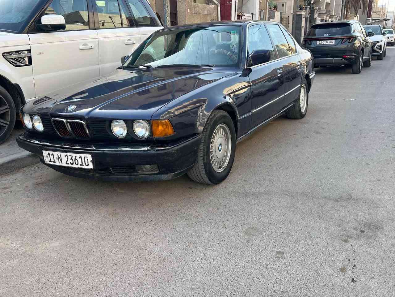 BMW  735
١٩٩١  گير محرك مكفولات تبريد ثلج ❄️ 
منظومه كله مبدله وجديده 
سلايد روف شغال صدر امامي خلفي 
تخم تاير كهربائيات كامله دواخل جديده 
رقم دولي هزه وتحويل جديد 
السياره حلوه وجاهزه السعر ٥٥ 
وبيها مجال مكانه بغداد 
للاستفسار *********** بغداد, العراق
