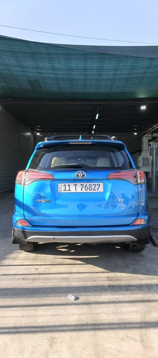 سلام عليكم
تيوتا راف فور 2018 رقم بغداد بسمي 
فول مواصفات 1/1
فتحة بصمة رادارات داخل ابيض والى اخر... 
ماشية ١١٤
سيارة جديدة ومصروف عليهة شاشة اندرويد مطريات دوس سيباية دوشمة ارضيات ربل حوضيات لايت عالي ناصي بلوجتر زنون شمسي نهار فضل الله ماعايزة اي شي 
حادث السيارة بل مقدمة كلش خفيف بدون دواخل حت راديترات ابلاديات صور الحادث والسونار بل منشور بيهة شخوط بصفحة الراكب ونصبغت فيدو مال شخوط موجود بل منشور سعر السيارة بلاش ١٥٣ ماكو هيج سعر سعرهة مال انترا فورتي كوري مكاني بغداد الحسينية ***********
