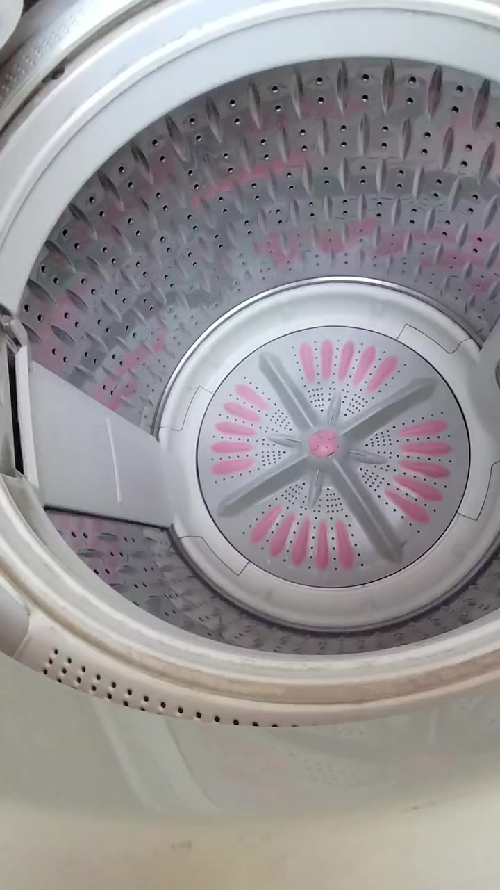 السلام عليكم غساله نوع هيتاشي نضيفه كلش من داخل ( فقط بيهه زنجار بسيط من الكفر الخارجي) السعر 125 وبيها مجال حجم 13 كيلو مكاني بغداد الشعب


**إذا كنت صاحب هذا الإعلان وتريد حذفه لأي سبب، رجاءا أرسل رسالة إلى الدعم الفني**