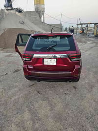 كراند شيروكي • ٢٠١٣ • لمتد