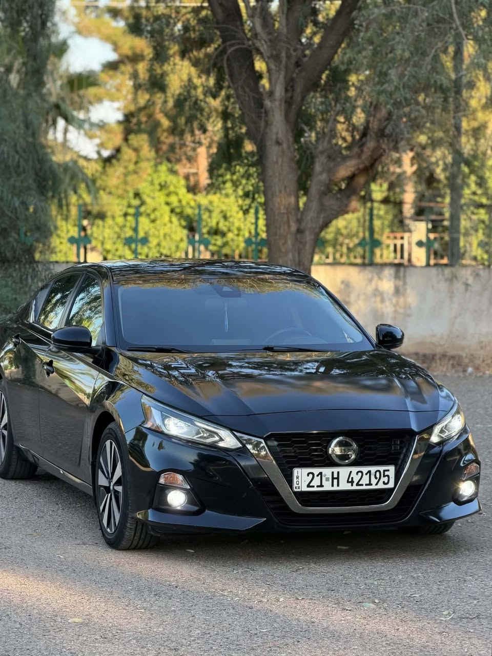 السلام عليكم تحياتي للجميع
⚡NISSAN ..Altima..2021.SR.Plus⚡
⚡نيسان...التيما ..SR..Plus  ⚡
سيارة حادثة فقط باب مبدل بلاد سياره بدون صبغ بجم كبس صندوك كبس شرط دعاميات بدون صبغ
......................................
الفئه  SR..Plus
موديل 2021
لون أسود
محرك 2500
بصمة تشغيل
ابواب بصمة+ بصمة صندوك
تشغيل عن بعد
فاتحة سقف (سلايت )
شفتات سترين (گير ستيرن )  
نظام قيادة أليه
رادارات 360° درجة
رادار امامي (توقف ذاتي)+تحديد مسار
رادار جانبي+توقف ذاتي
رادار خلفي (توقف ذاتي)
كامره خلفيه
حساس خلفي
كشنات جلد
كشنات كهربائ
كشنات تدفئة
ستيرن تدفئة
فول تحكم ستيرن
كروس سرعة (مثبت سرعة)
أشاير مري جانبي
ويل كروم حجم 18
أكزوز رياضي (صالنصات رياضه)
لايتات فول زينون
................................................
سياره بدون حادث حادثة  جدا بسيط  صور الضرر داخل المنشور باب مبدل بلاد ..سيارة بدون صبغ شرط دعاميات  بجم كبس صندوك كبس ....كير محرك شرط فحص
سيارة ماشية 75الف ميل
رقم سليمانية  دولي سنوية رقم هزه كل جديد لغايه 2028  شرط تحويل وكاله
مكان سياره ديالى.. خانقين .استفسار اتصال رقم الهاتف  ***********
