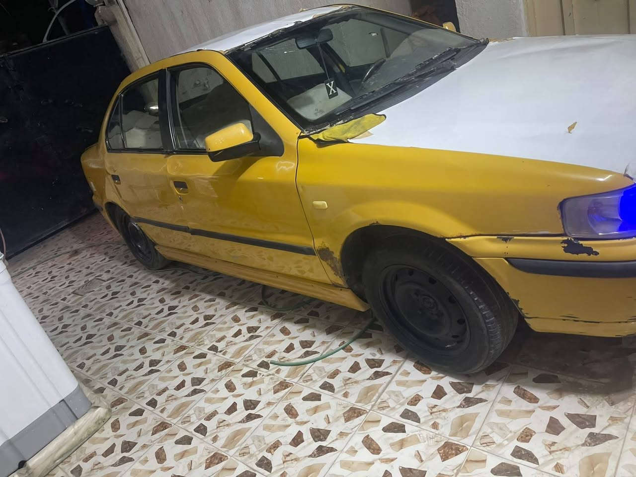 سمند مديل 10 كير ومكينه بلاد شواصي مكفوله تخم تاير حداديه جديده والوره نص عمر دوشمه جديده كهربائيات شغاله السعر 14 وبيها مجال مستعجل عل بيع. 
الرقم؟ ***********
