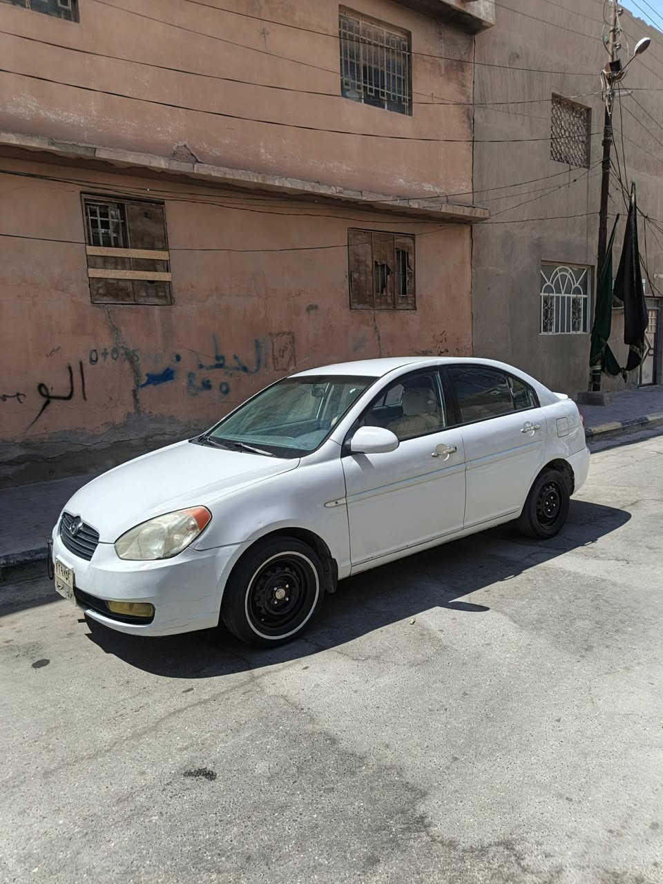 سلام عليكم للبيع بدون مراوس اكسنت مديل ١٠ خليجيه محرك ١٦٠٠  تبريد وي سويج باتري جديد حداديه حلوه جاهزه سياره بيه رشات صبغ فقط اثر طخات سعره ٨٣ وبيه مجال قليل مكانه نجف /‏ بي وتساب ‪***********‬‏
