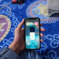 ايفون 11عادي الجهاز كلش نضيف ذاكره 64مبدل مطاريه فقط بطاريه 100الجهاز ...