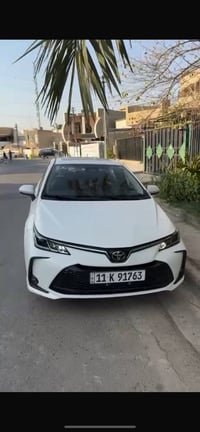 كورلا 2025  ماشيه ٤٠ الف  بيها بارد بسيط بالجاملغ الامامي مال سايق وخش...