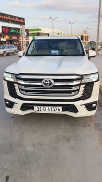 لاندكروزر • ٢٠٢٤ • رقم بغداد