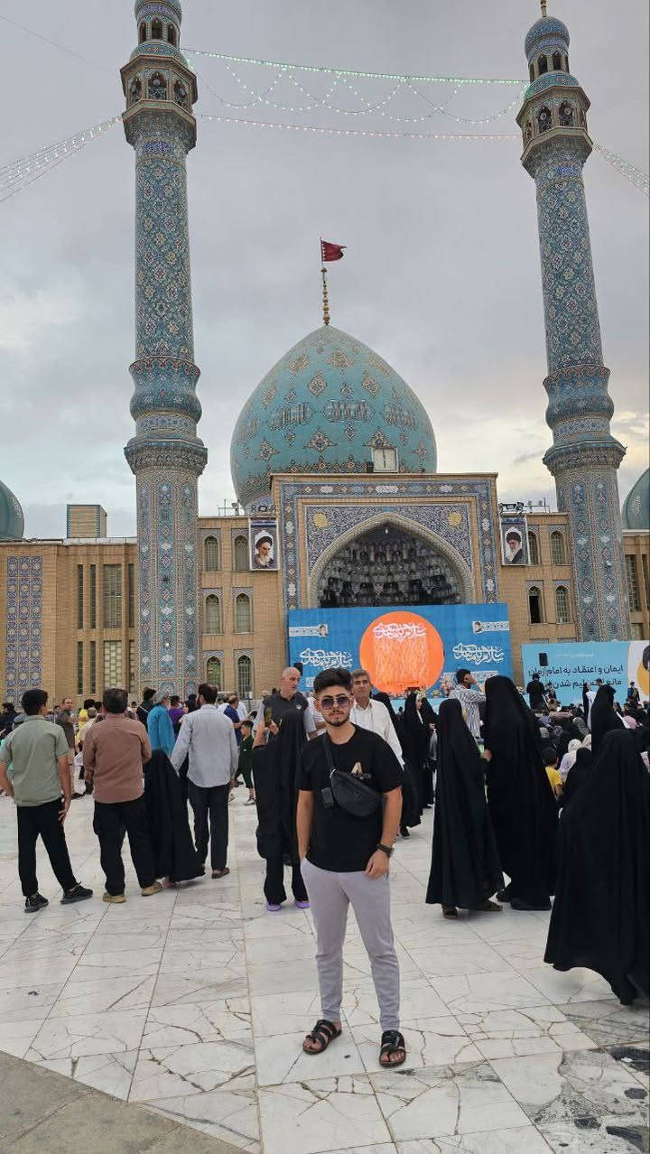 ✨ رحلة ضيوف الزهراء إلى إيران ✨
🌹 بعد عشرة محرم مباشرة 🌹

━━━━━━━━━━━━━━━━━━

📍 برنامج الرحلة:

🕌 قم المقدسة
▪️ مبيت ليلتين

🕌 مشهد المقدسة
▪️ مبيت 4 أيام
▪️ 3 وجبات طعام

🕌 همدان
▪️ مبيت ليلة مع فطور

━━━━━━━━━━━━━━━━━━

✅ رحلة 10 أيام كاملة
✅ زيارة المزارات والأماكن المقدسة
✅ باصات VIP حديثة
✅ قطار مريح
✅ مشرفون مرافقون
✅ خدمة مميزة طوال الرحلة

━━━━━━━━━━━━━━━━━━

💰 سعر التذكرة:
250,000 دينار فقط

━━━━━━━━━━━━━━━━━━

⚠️ المقاعد محدودة
سارع بالحجز قبل اكتمال العدد

📞 للحجز والاستفسار:
***********
واتساب - اتصال

━━━━━━━━━━━━━━━━━━

🌹 "رحلة إيمانية تجمع الراحة والخدمة وزيارة مراقد أهل البيت عليهم السلام" 🌹
