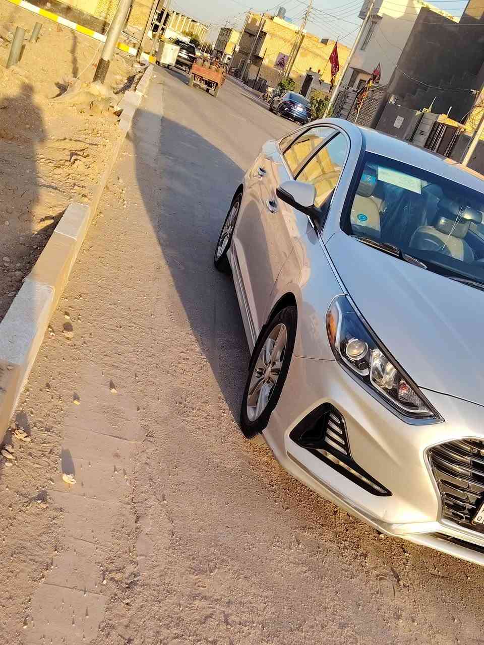 سوناته 2018كفاله عامه بيه باب مبدل اصلي بدون صبغ وارد أمريكي ماشه 88الف حقيقي سياره جديده كلش شخط ما بيه *********** سياره بسمي رقم بصره مشروع وطني مكاني ناصريه
