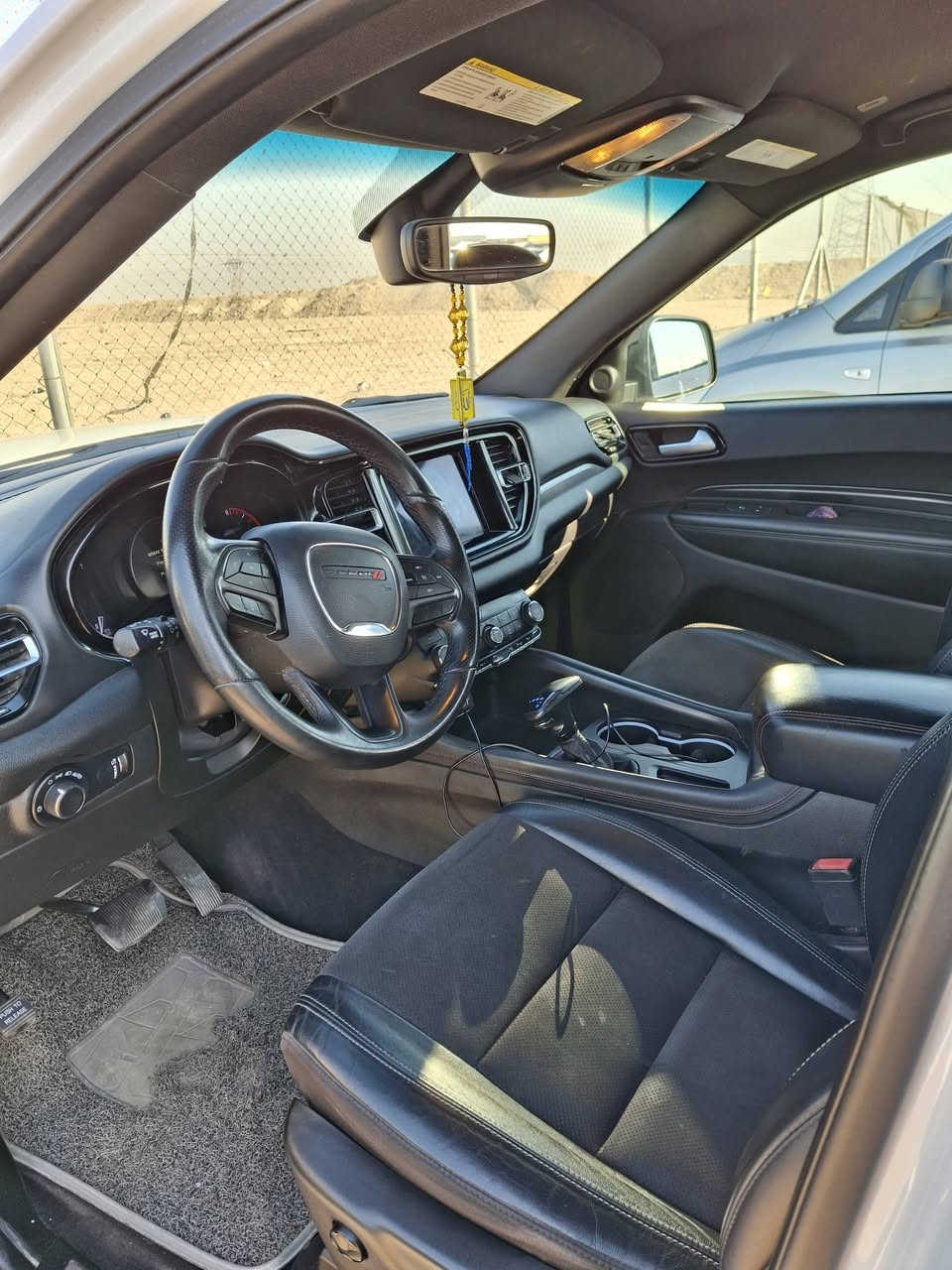 دورنكو 23 بوليسي RT
حادث بسيط طلقات والحادث مرفق بالصور
محرك 8سلندر 5700 
رقم أربيل تحويل او وكالة 
مكان السيارة البصرة
السعر 310
رقم الهاتف / ***********
