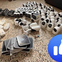 كامرات انكر داخل المنزل  اصلي عدد 100قطعه  نضافه 100  وبيهن جديد باليب...