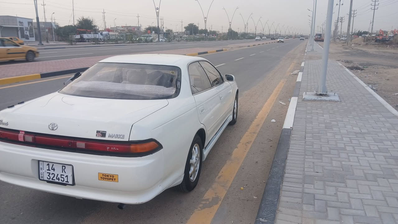 سلام عليكم سياره مارك موديل 2000 السياره بصره سنويه 30 مكفوله من الكص ونقل العنوان بصره الرقم *********** 
السعر 73 والقفل 70
