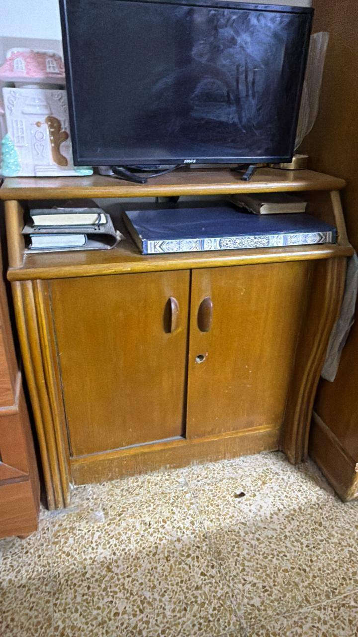 السلام عليكم حبايب الغرفه 600 وبيها مجال الزاويه اثنين 40 نهايتهن ميز الطعام 25 ملعب اطفال ٢٥ 
عنوان بابل المجمع سكني قريب جامعة بابل 
للإستفسار الاتصال على الرقم 
***********/

