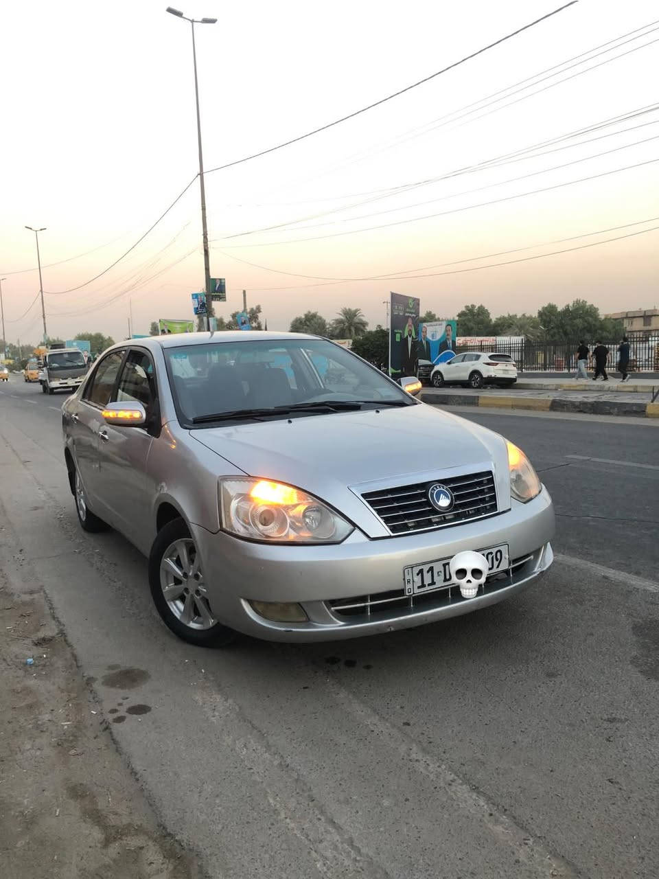 جيلي 2012 fc كير عادي رقم بغداد نكليزي بأسمي تحويل مباشر مصبوغة عام ضربتها بالصندوك وتبريد واكف سنوية لل٢٠٣٥ السعر ٤٠$ وبيها مجال بسيط (اتصال) 📞*********** الشعب
