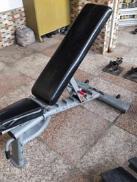 مساطب • تي بار • نظيف