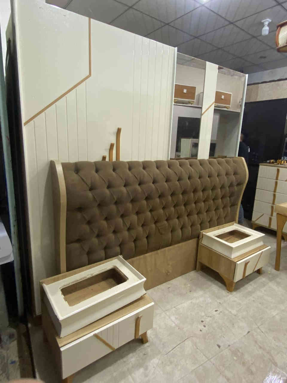 معرض عياض ويوسف عنوان كركوك فلكه مصلى غرفه نوم ثمان قطع استخدام شهر سعره 750 ويا شد وين نقل كامل》***********》***********》
