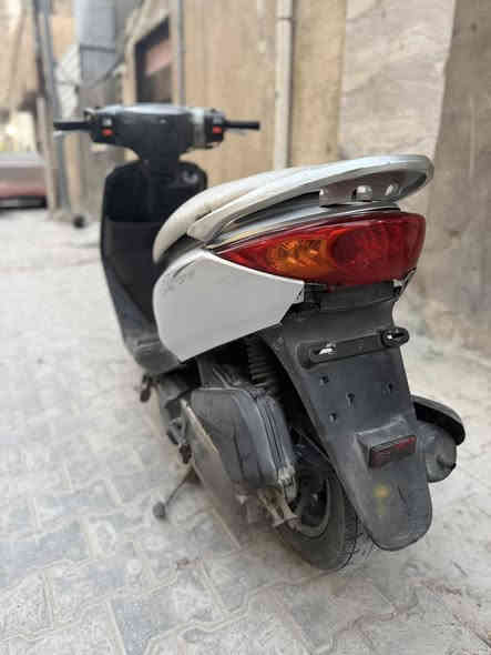 السلام عليكم دراجه بريز للبيع دراجه جديده نكره سلف جاهزهه مابيهه اي نقص قبل شهرين نازله من الرمبه برغي ممفتوح بيها مكانها مدينة الصدر قطاع عشره.للاستفسار ***********
