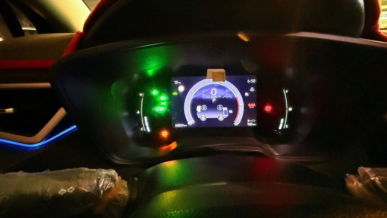 سلام عليكم كورلا ٢٠٢٥ بيهه شخطين زغار  بل باب شويه ولباقي كله مكفول كفاله عامه ماشيه ٣٩ عارضهه ١٥٠وبيهه مجال بصيط *********** مامتواجد عله لفيس
