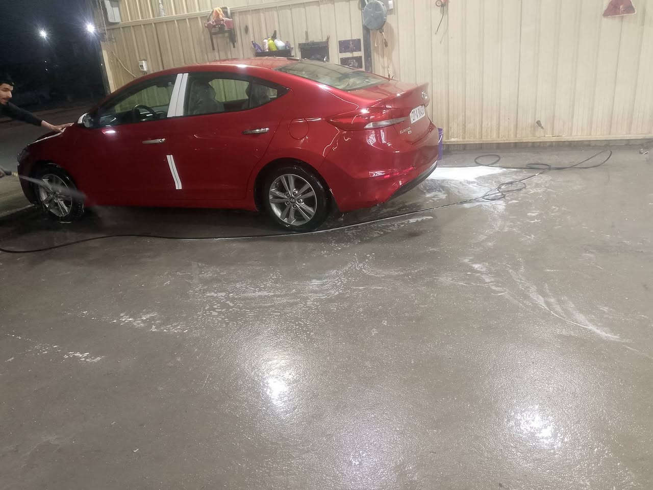 السلام عليكم سياره 2017 امريكي كتاب فحصها موجود سنويه جديده من 29 الناصريه مراوس عادي سعر 105 رقم التلفون***********
