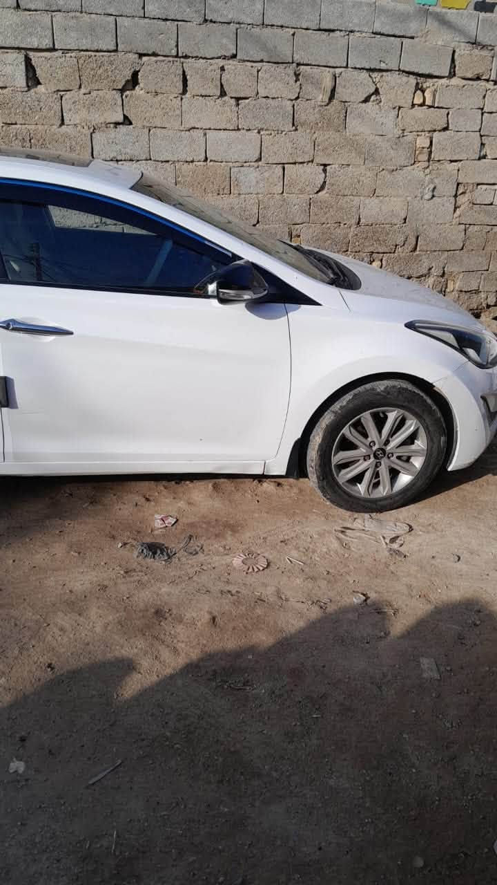 موديل ١٦ كير مكينه كفاله سياره جاهزه مامشتغله تكسي بسمي سياره مال جناي
‭***********‬سعر ١٢٥ بيها مجال حك الجيه
