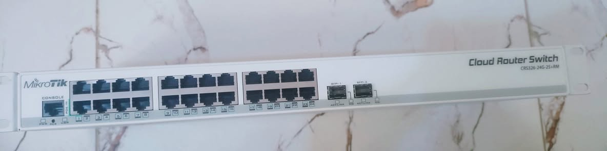 السلام عليكم 
مايكروتك Cloud Router Switch موديل  CRS326-24G-2S+RM  مستعمل نظيف  سعر 210 الف يوجد توصيل


**إذا كنت صاحب هذا الإعلان وتريد حذفه لأي سبب، رجاءا أرسل رسالة إلى الدعم الفني**