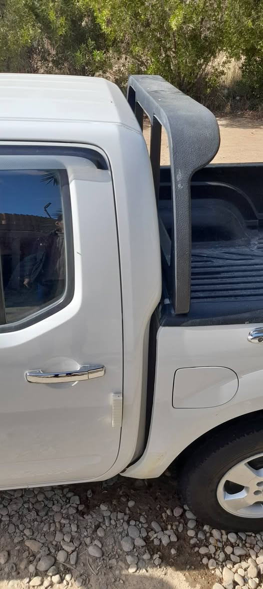 سلام عليكم.
بيكم نسيان نيفاره 
موديل ٢٠٠٩ السياره مكفوله كفاله عامه رقم سليمانيه سنويه ال ٣٠     بسمي تخم تاير صدر جديد كهربائيات كله شغاله دوشمه تبريد تدفئه كفاله 
ملاحظه السياره محوره تحوير الشمال مكينه وكير ياباني 
السعر ١١٠ بيه مجال للشراي الجاد.للاستفسار أكثر ***********
