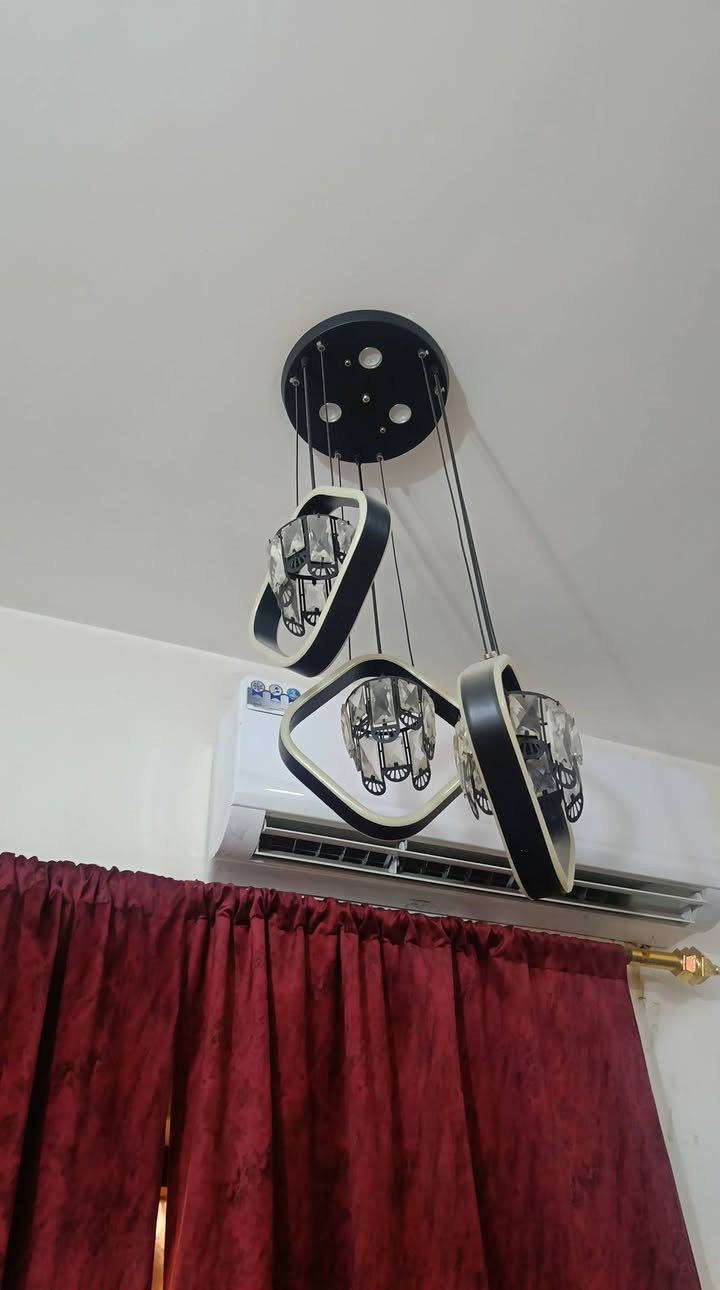 ثريات مكتبيه السعر 50 جدد


**إذا كنت صاحب هذا الإعلان وتريد حذفه لأي سبب، رجاءا أرسل رسالة إلى الدعم الفني**