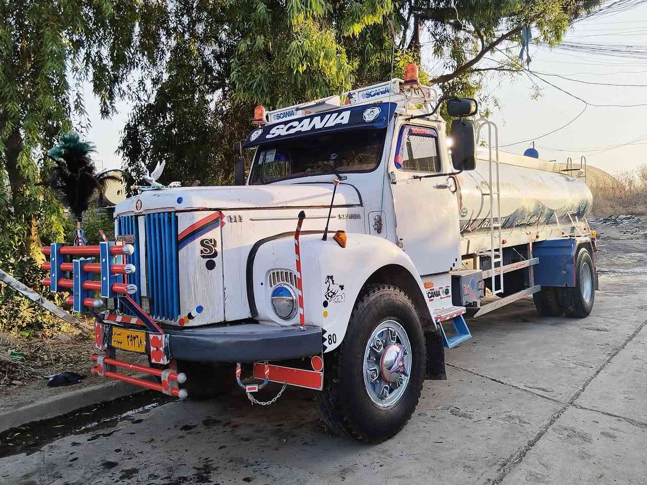 سكانيه للبيع محرك سوبرموديل 80/تخم تواير مكان موصل جاهزه***********) (***********

