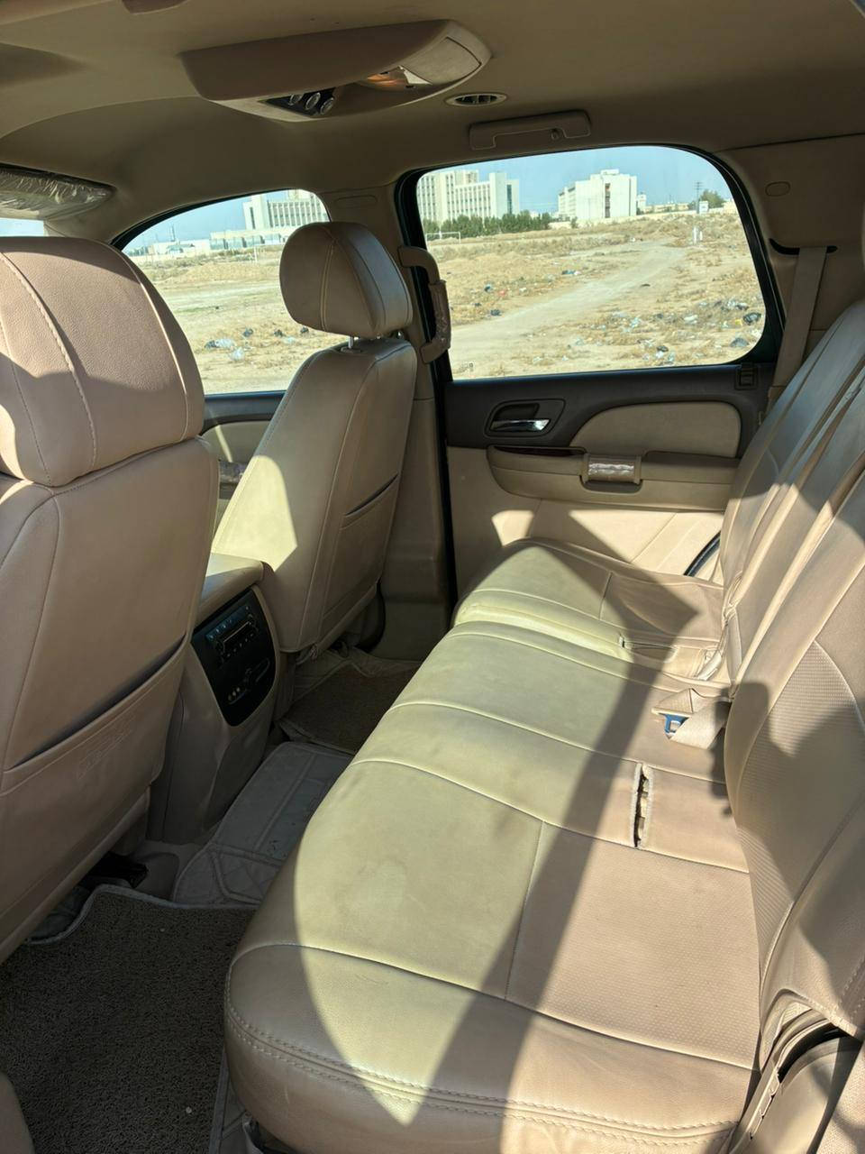 السلام عليكم تاهو ب٢٠١٢ خليجيه جديده على وضع الشركه رقم بغداد انكليزي مكانها كربلاء سعرها ب٢٣٠ وبيها مجال للاستفسار الاتصال على الرقم *********** او *********** اني مكلف بلنشر
