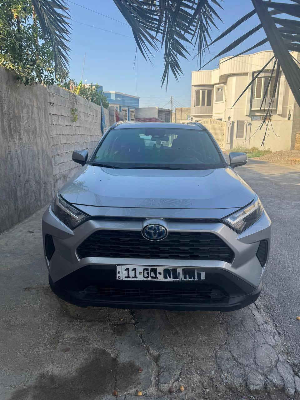 السلام عليكم
سيارة راف فور هايبرد 
رقم بغداد دولي باسمي

موديل ٢٠٢٢ xle 
وارد امريكي 
العداد ماشية 70 الف كيلو 
الحادث خلفي جنطة وجامرلوغ خلفي 
البجم كبس 
بدون دواخل 
الموصفات 
رادار 
مانع تصادم 
نقاط عمياء 
٤ انظمة قيادة 
محرك ٢٥٠٠ 
تدفئة كراسي 
تدفئة ستيرن 
جنطة كهرباء 
اشاير بالمري 
سايد بريك كهرباء 
فور ويل 4WD
قطعتين تبريد 
بصمة و بصمات يدات 
اريل نيفكيشن 
فتحة سقف
السعر ٢١٥ 
رقم الهاتف ***********
